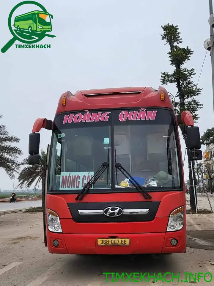 Nhà xe Hoàng Quân