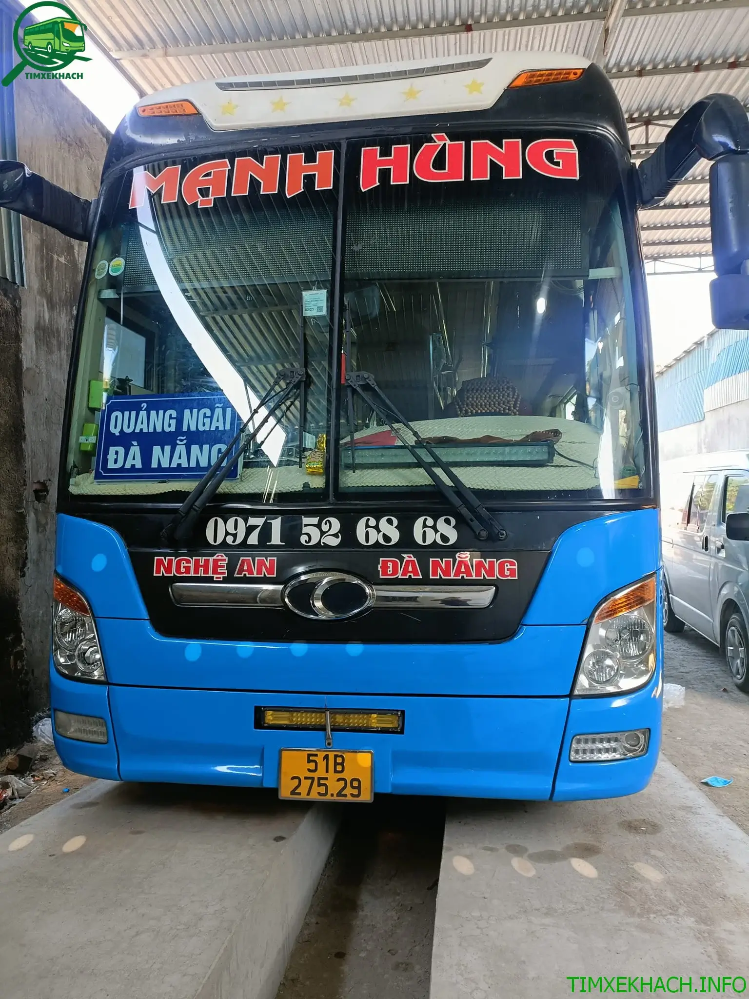Nhà xe Mạnh Hùng