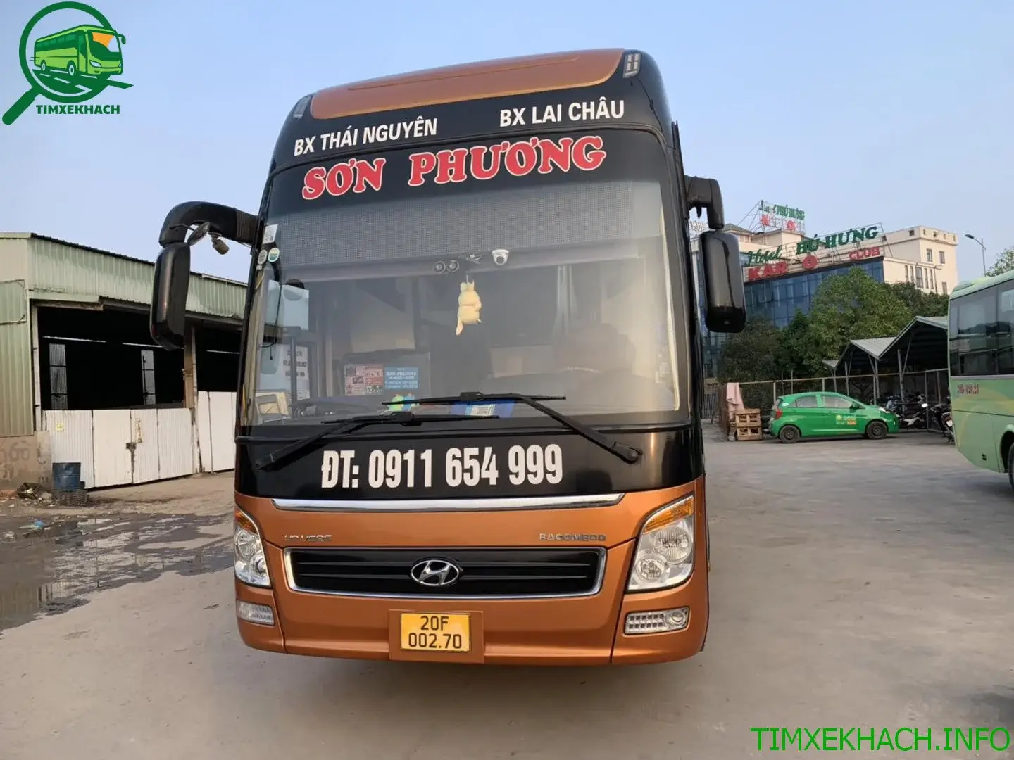 Nhà xe Sơn Phương