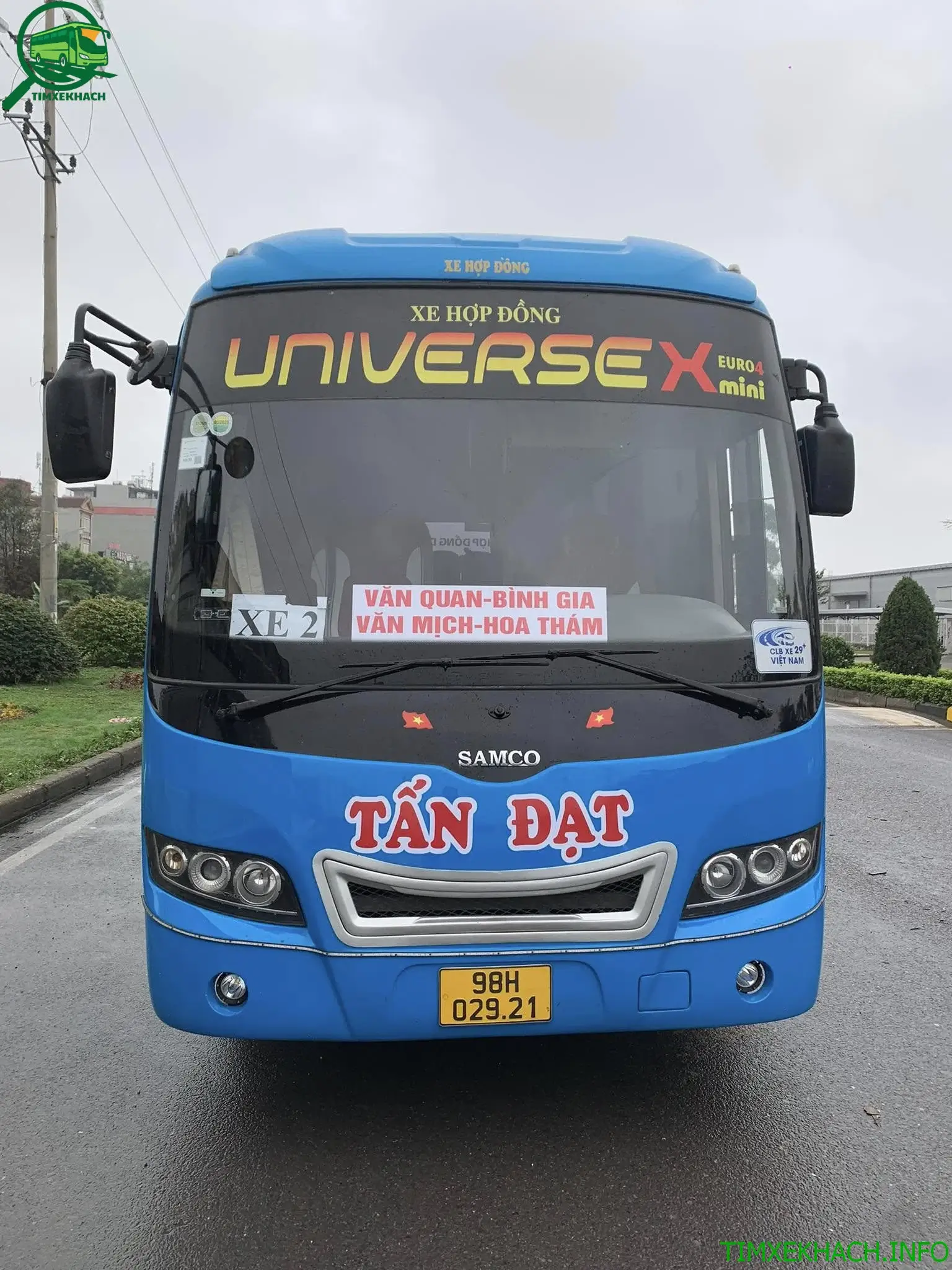 Nhà xe Tấn Đạt