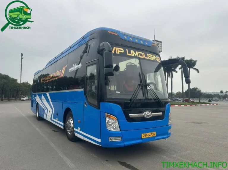 Nhà xe Toàn Mơ