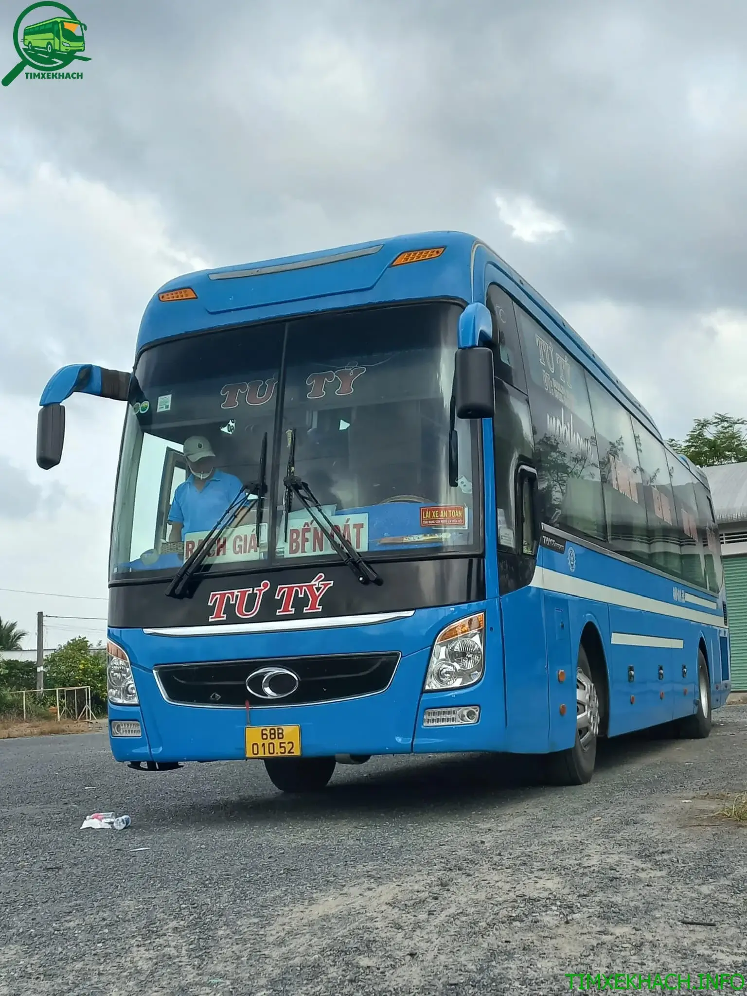 Nhà xe Tư Tý