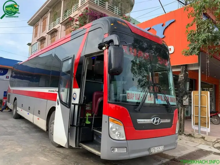 Nhà xe Xuân Sự
