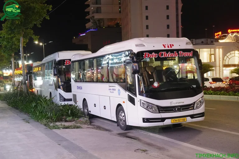 Nhà xe Đức Chính