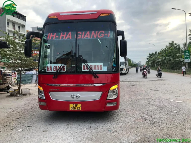 Nhà xe Hùng Cường