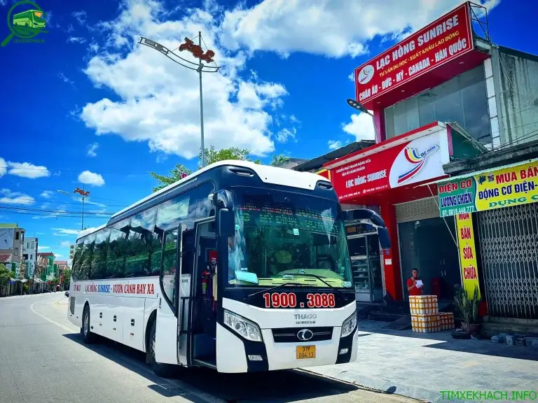 Nhà xe Lạc Hồng
