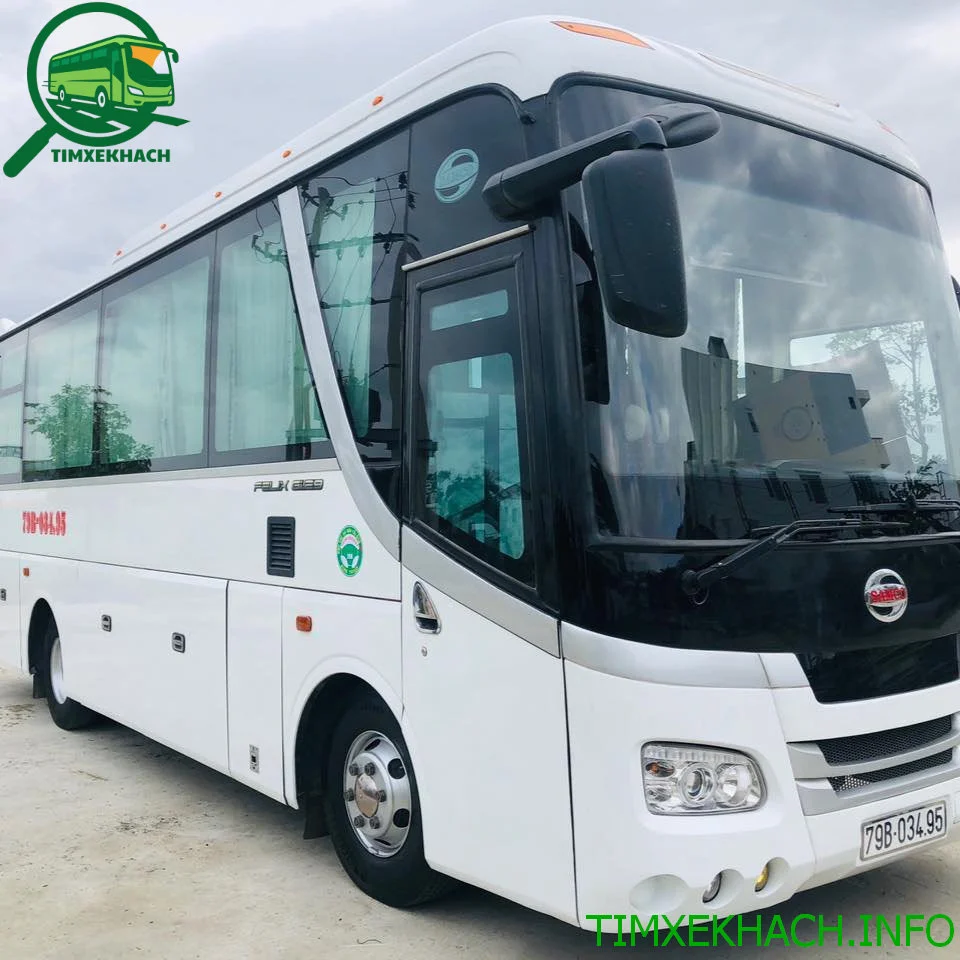 Nhà xe Quang Tuấn