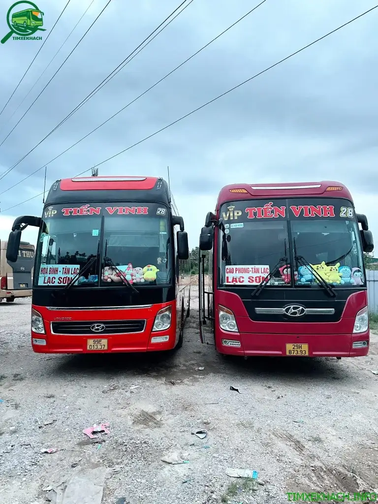 Nhà xe Tiến Vinh